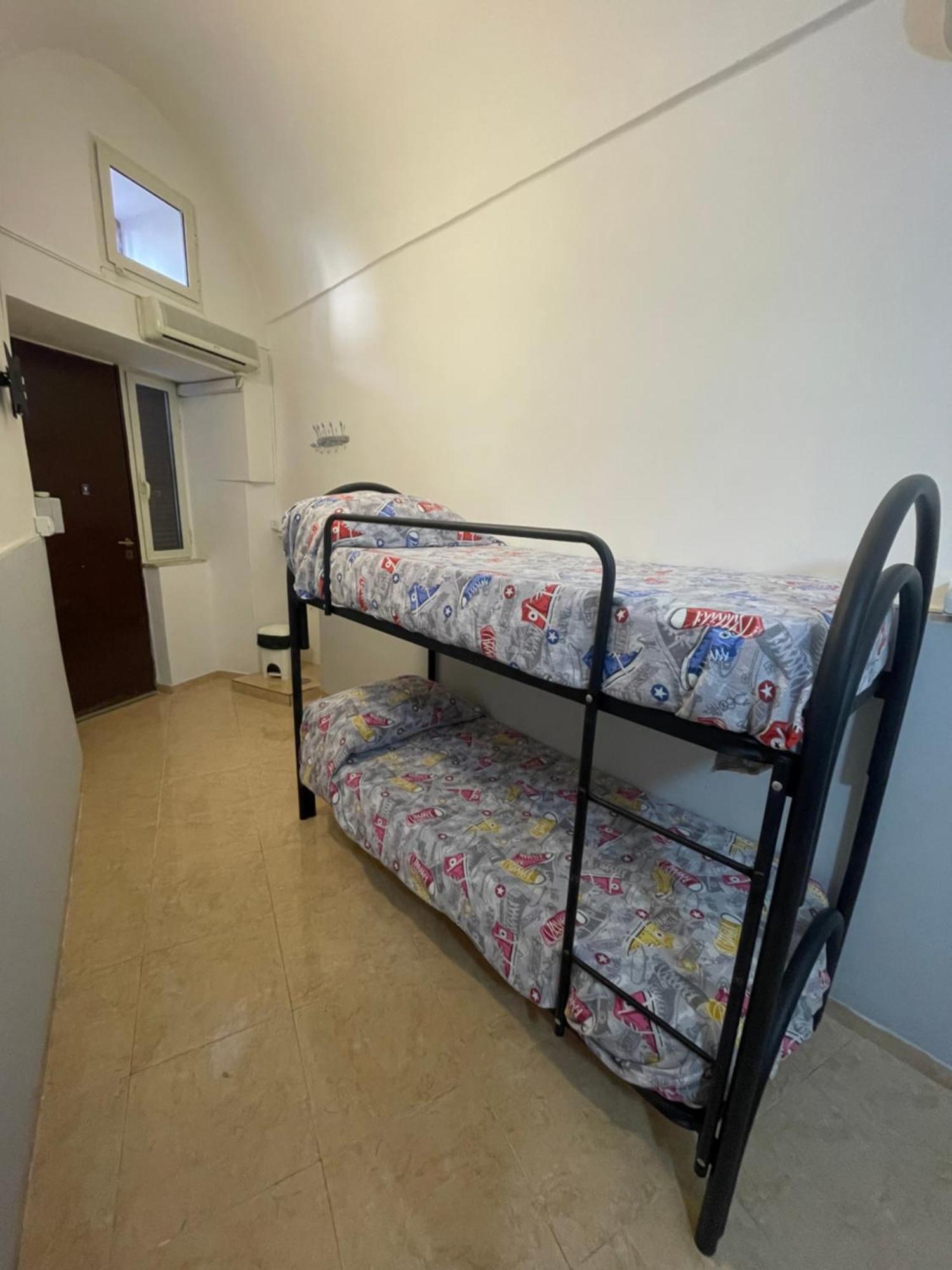 Appartement Il Piccolo Rifugio à Naples Extérieur photo